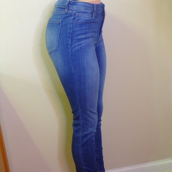 Medium Wash Jeans. Women Size 13 - Picture 2 of 6